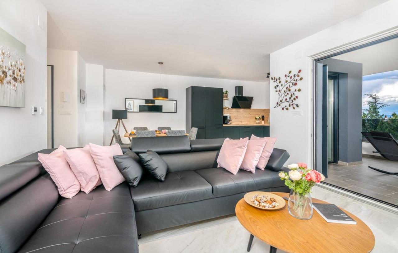 ונטאצ'יצ'י Modern Apartments Elle Malinska מראה חיצוני תמונה
