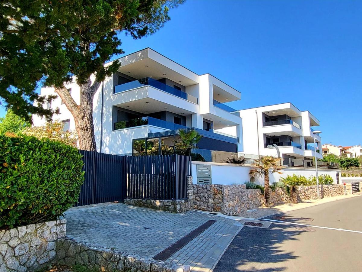 ונטאצ'יצ'י Modern Apartments Elle Malinska מראה חיצוני תמונה