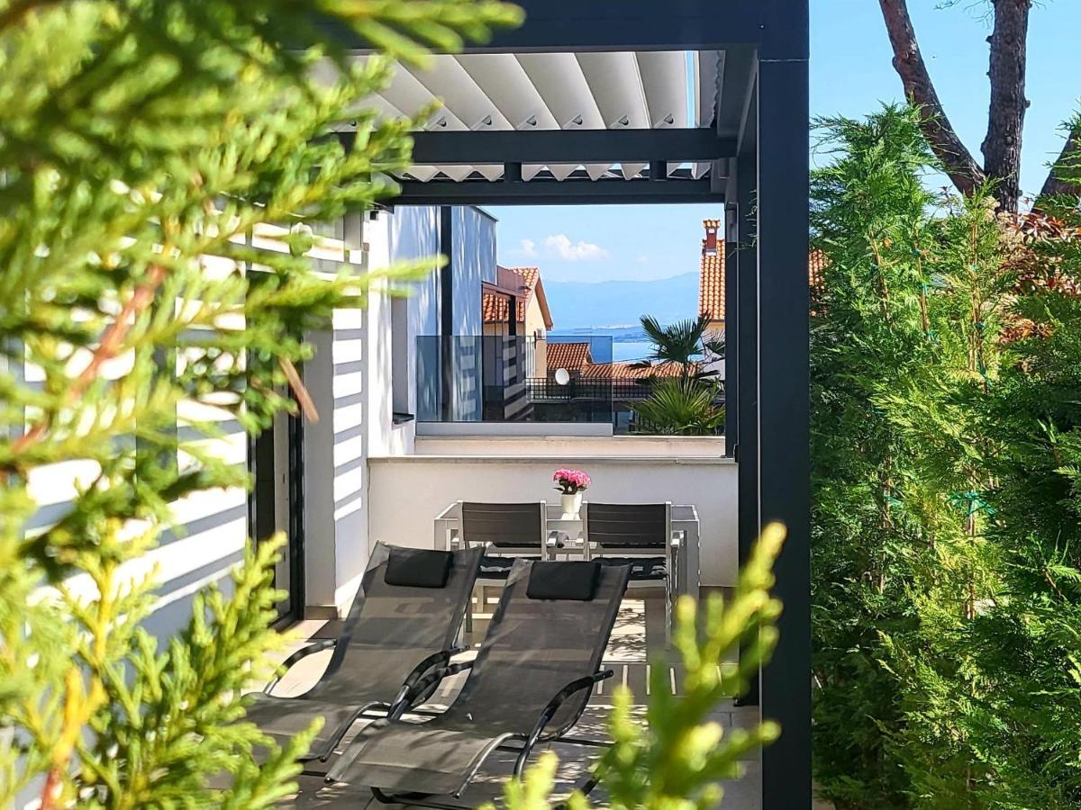 ונטאצ'יצ'י Modern Apartments Elle Malinska מראה חיצוני תמונה