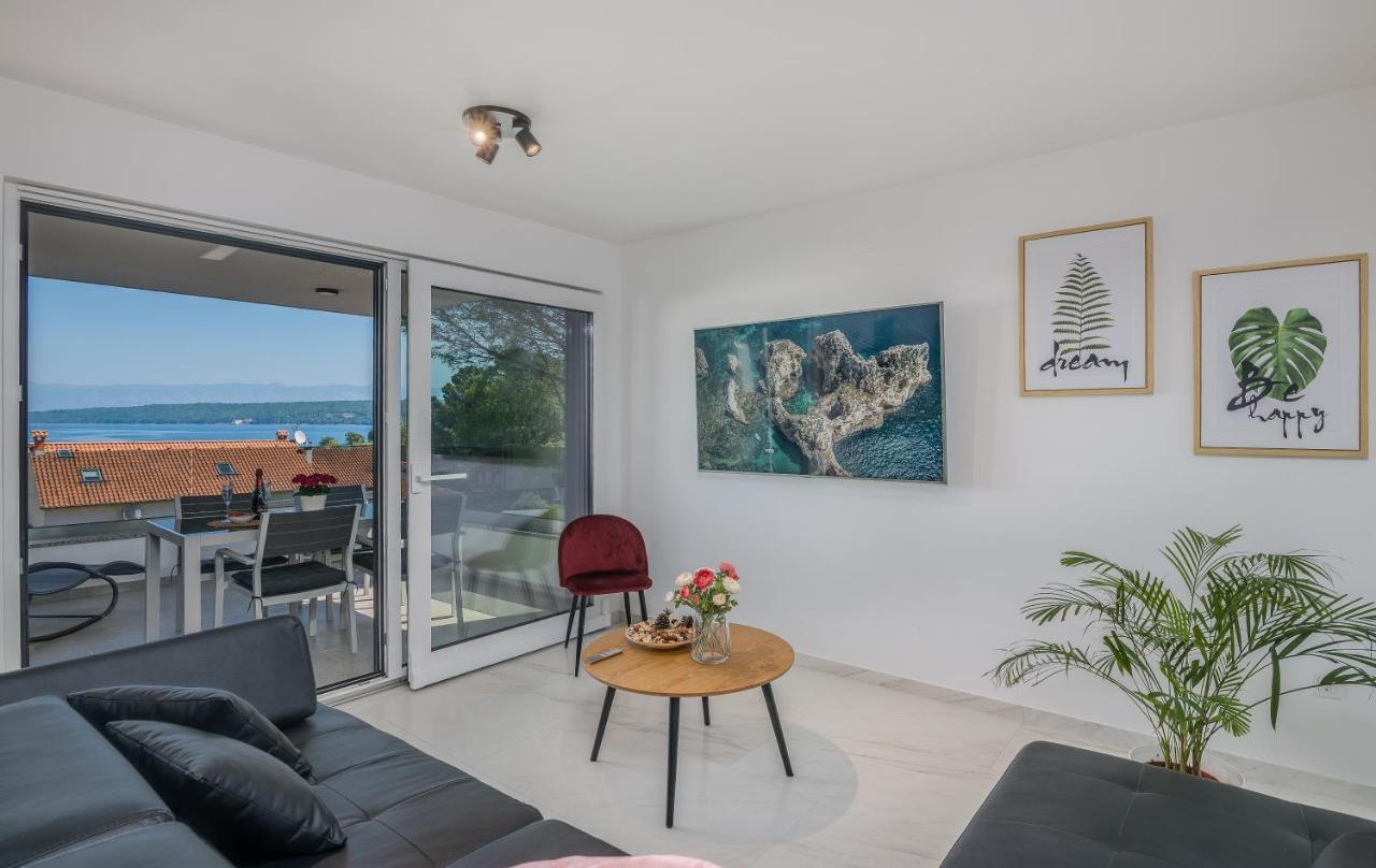 ונטאצ'יצ'י Modern Apartments Elle Malinska מראה חיצוני תמונה