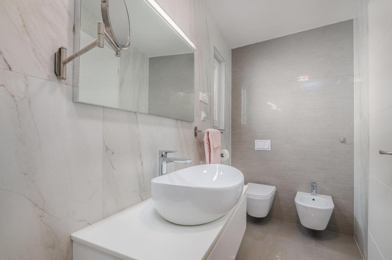 ונטאצ'יצ'י Modern Apartments Elle Malinska מראה חיצוני תמונה