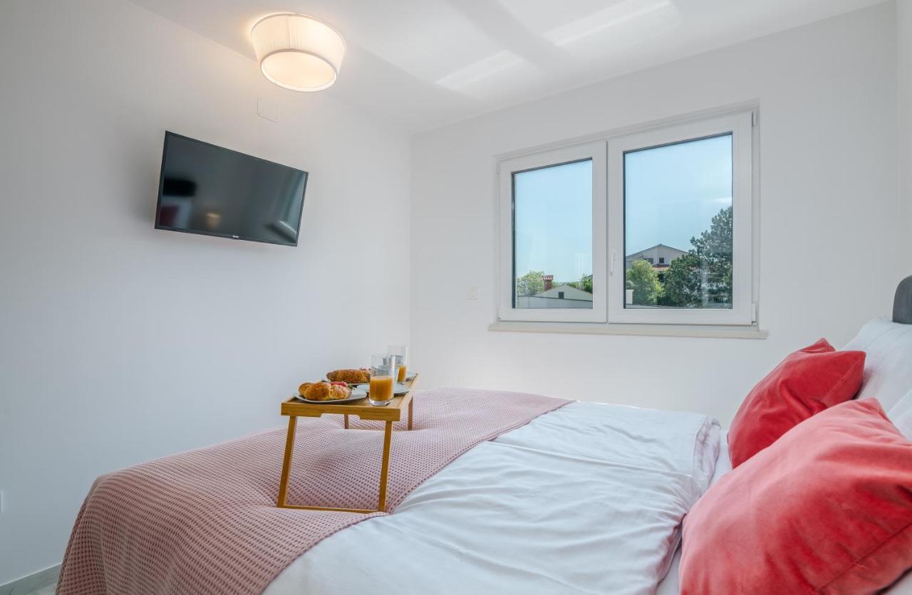 ונטאצ'יצ'י Modern Apartments Elle Malinska מראה חיצוני תמונה
