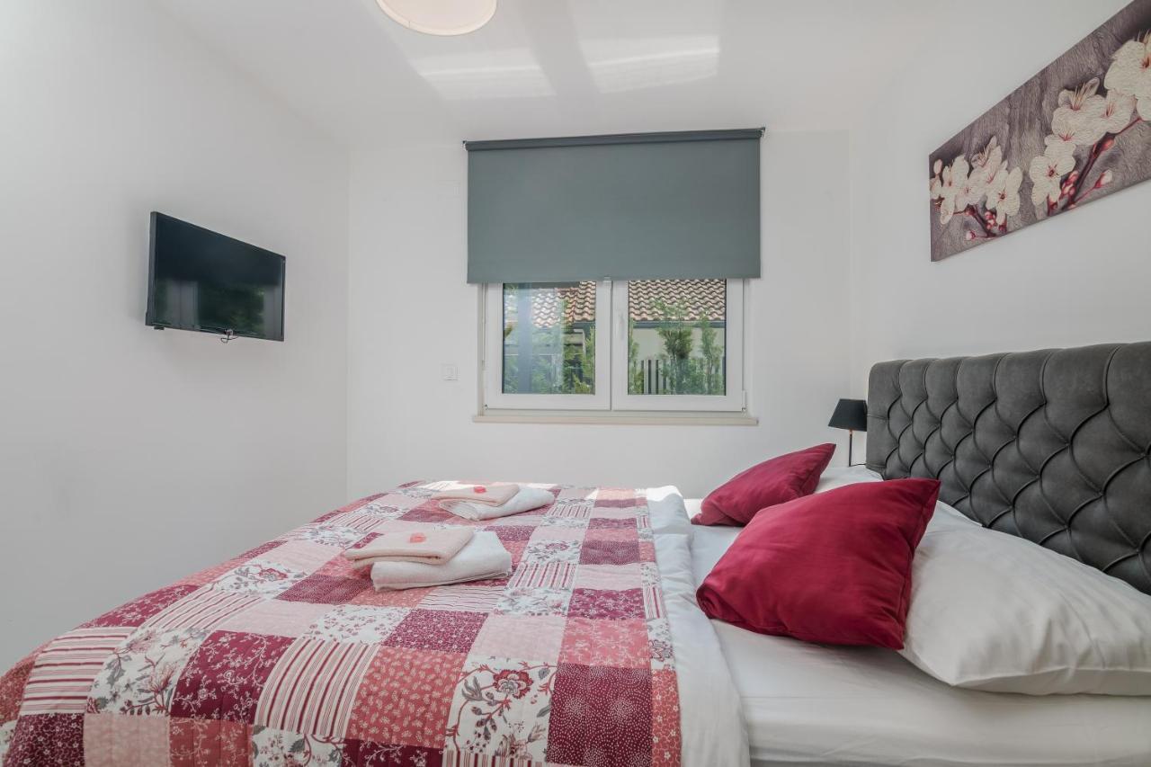 ונטאצ'יצ'י Modern Apartments Elle Malinska מראה חיצוני תמונה