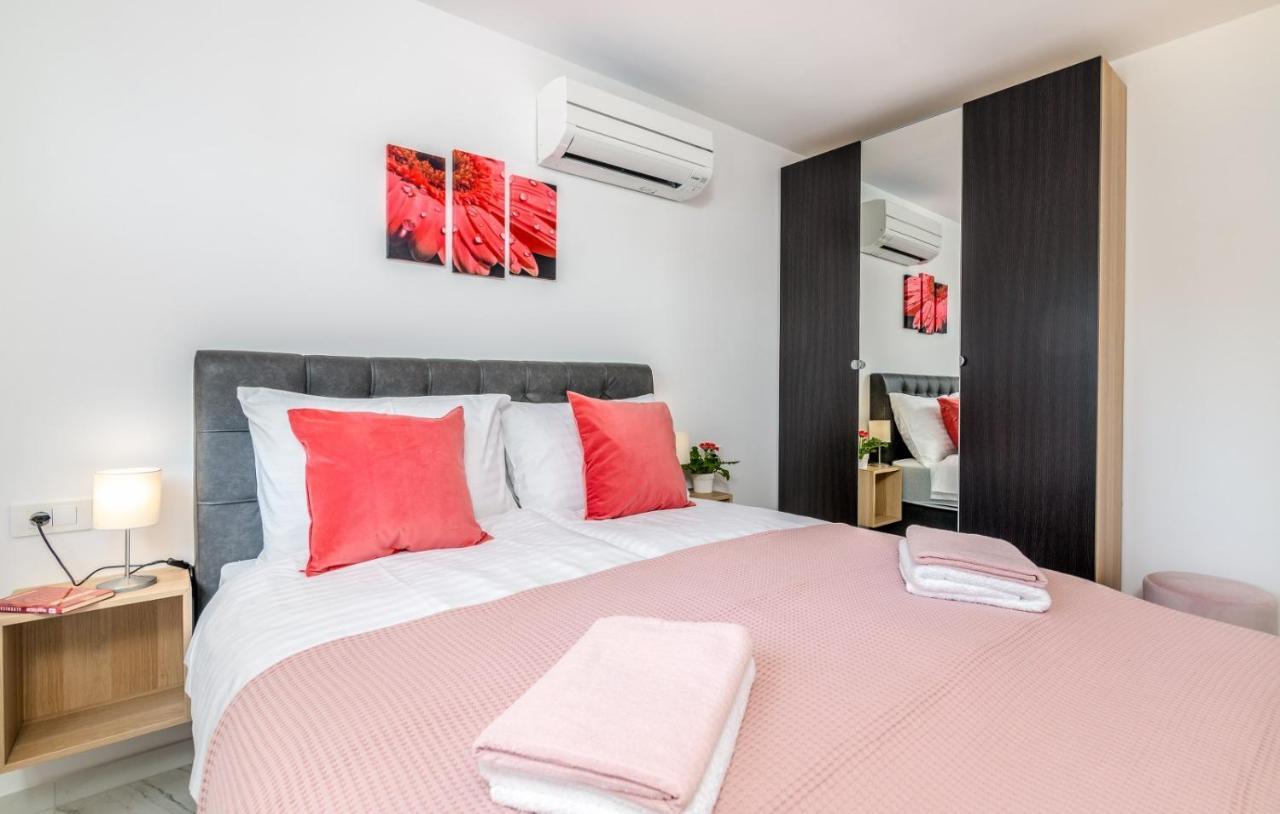 ונטאצ'יצ'י Modern Apartments Elle Malinska מראה חיצוני תמונה